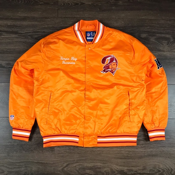 NFL X Ultra Game Tampa Bay Buccaneers Mens Retro Style Classic Orange Jacket NEW - Picture 2 of 8
